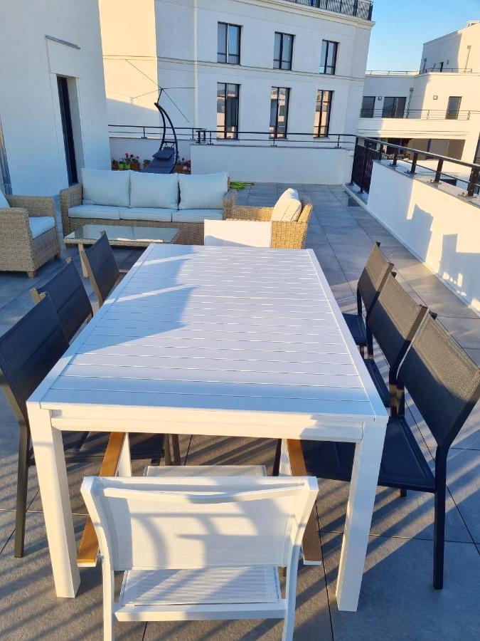 Belquis Apartment Chessy  Ngoại thất bức ảnh